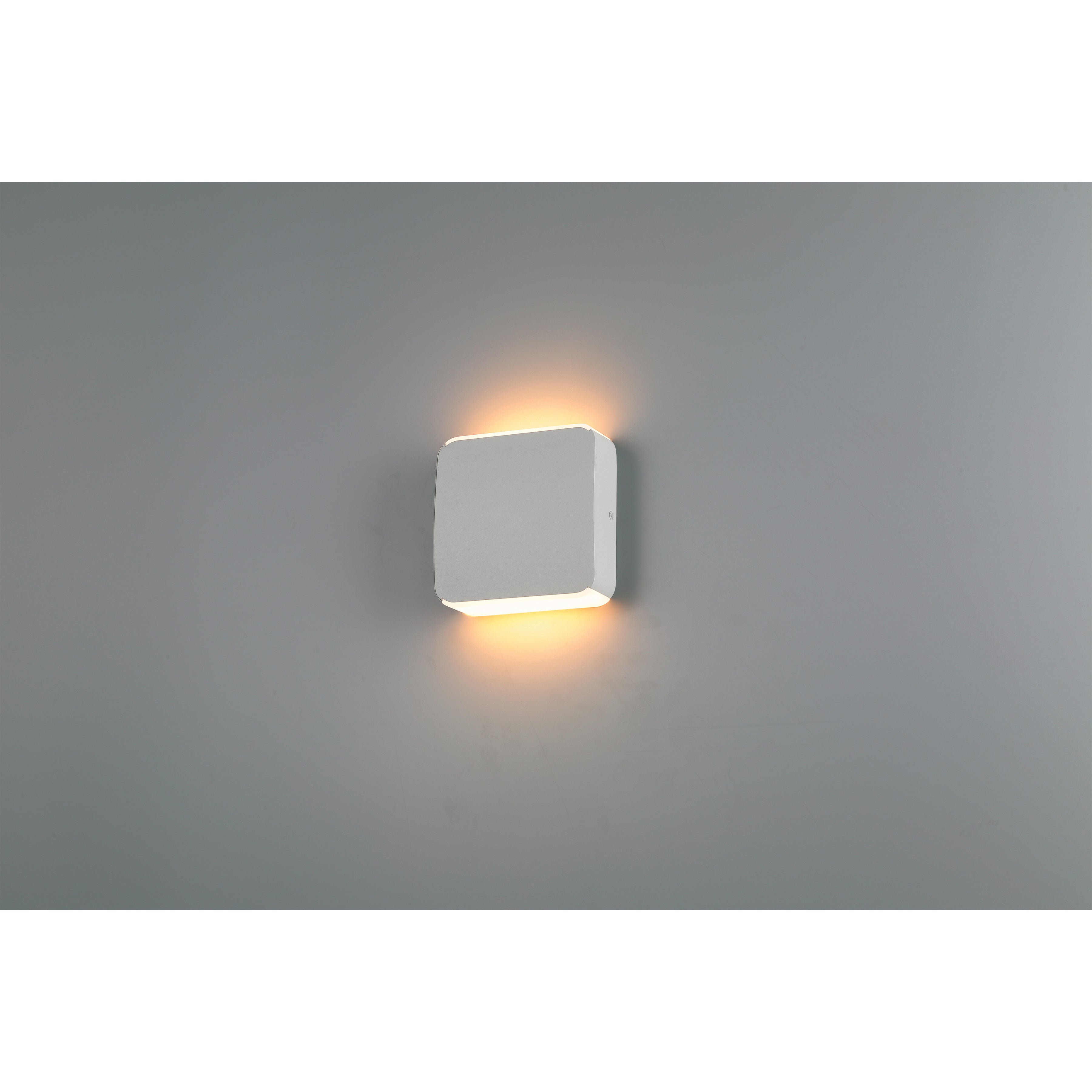 Newport Bi-Directional Outdoor LED Wall Mount, Satin