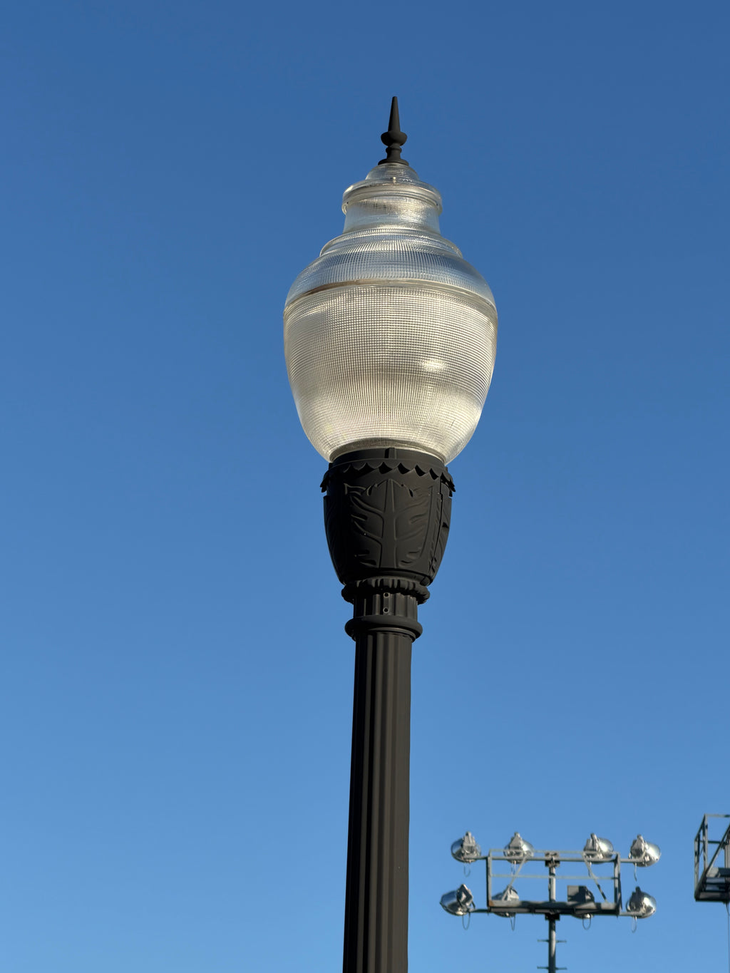 GradeONE 70W Selectable LED Acorn Post-Top — Type V — Clear Cap, image 4